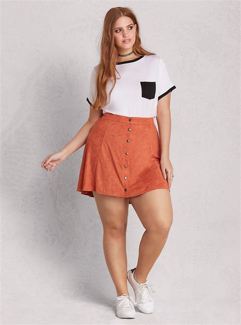 How To Look Glamorous In Womens Plus Size Mini Skirts Lurap Clothing