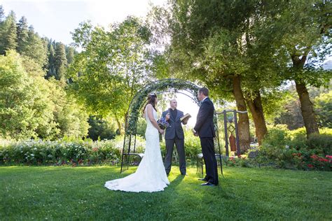 Our 9 Best Outdoor Wedding Photography Tips Night And Lighting Ideas