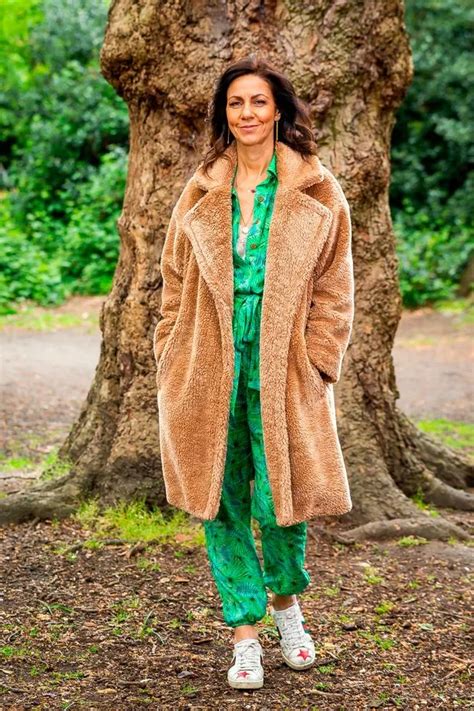 Countryfile’s Julia Bradbury Shares Topless Photo In Moving Post Before Mastectomy Daily Star