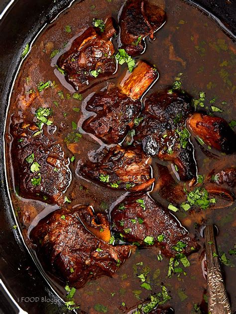 Braised Beef Short Ribs Slow Cooker