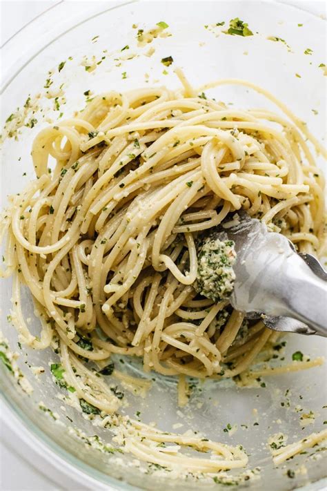 Easy Spaghetti Pesto With Garden Tomatoes A Simple Palate
