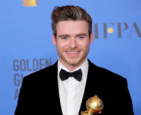 Bodyguard S Richard Madden Talks About Body Image Entertainment Daily
