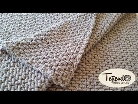 Tejidos frazadas mantas de puntos alfombra tejida camas pies de cama tejer en cable almohadones tejidos mantas para cama. Manta tejida a ganchillo - YouTube