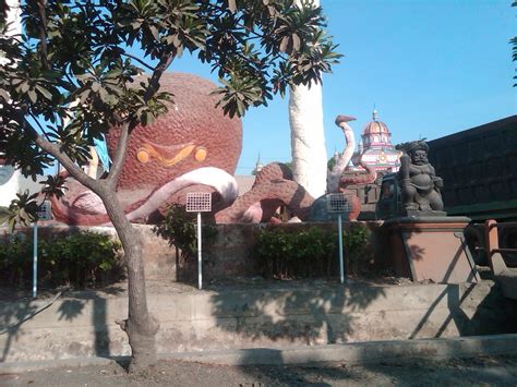 Jam operasional pantai kenjeran surabaya. TAKJUB INDONESIA: KENJERAN PARK SURABAYA