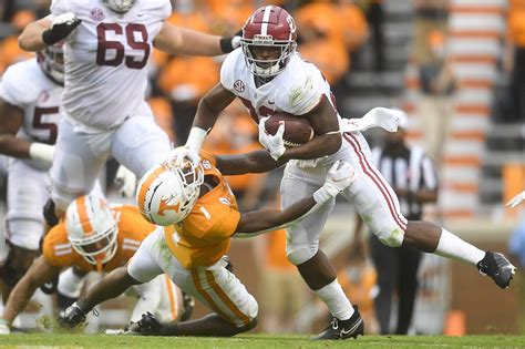 No 2 Alabama Loses Jaylen Waddle Beats Tennessee 48 17 Harris Rushed
