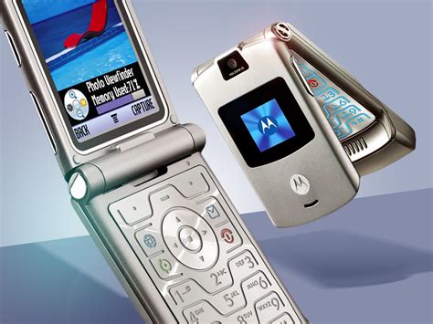 15 Classic Motorola Phones That Rocked The Tech World Stuff