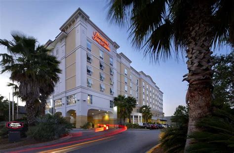 Ask us about the fairfield 100% guarantee™, where we promise you'll be satisfied or we'll make it right. Hampton Inn & Suites Savannah/Midtown in Savannah, USA ...