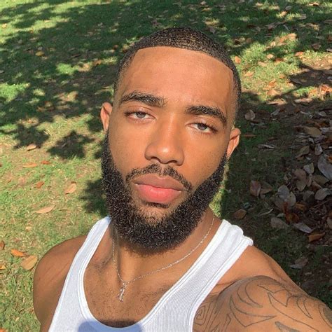 𝕬𝖒𝖆𝖗 𝕳𝖊𝖋𝖓𝖊𝖗 s instagram photo “🐰” black men beard styles black men hairstyles black men beards