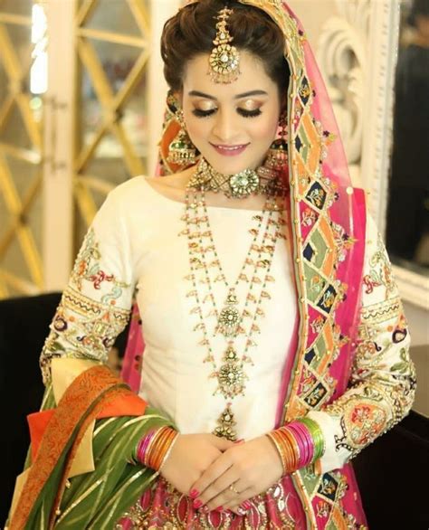 pin by eishan khan on pakistani actress mehndi outfit pakistani bridal dresses indian bridal