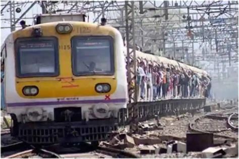 mumbai local train status latest update suburban services on main harbour line disrupted due to