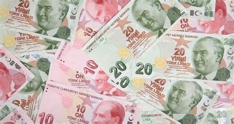 İlk 4 ayda açıklanan enflasyon oranlarına göre memura ocak 2021'de 0,61 enflasyon farkı oluşmuş durumda. 2020 Memur ve emekli maaş zam oranları belli oldu ...