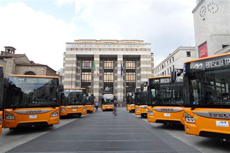 Brescia Trasporti Now The Urban Transport Is Full Cng Sustainable Bus
