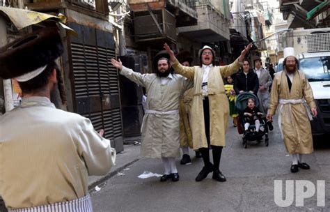 Photo Ultra Orthodox Jews Celebrate Purim In Jerusalem Jer2021022814