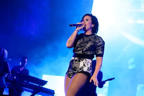 Although demi rose stayed with the group for a while, she decided to pursue bigger goals therefore, she submitted her application to a modeling agency. Demi Lovato Net Worth: Why it Can't Be Stopped - Money Nation