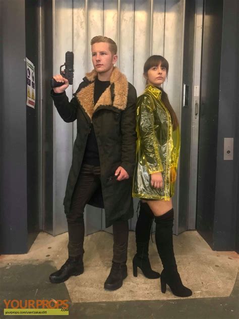 Blade Runner 2049 Officer K Ryan Gosling And Joi Blade Runner 2049