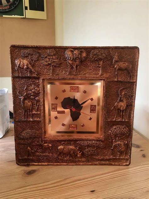 Freelywheely African Wall Clock