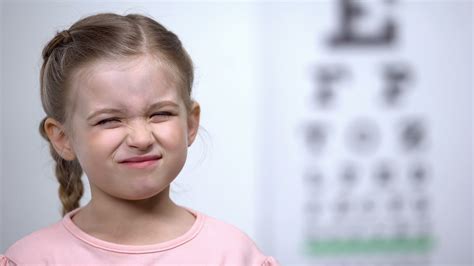 Doctor Says Too Much Screen Time Creating Generation Of Near Sighted