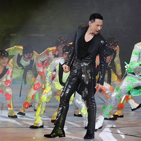 His best loved songs in a 20 minute medley finale on his classic tour concert 2018. Jacky Cheung "A Classic Tour" » UnUsUaL Limited