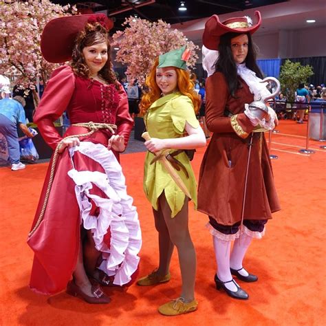 25 wildly creative disneyland inspired costumes — for superfans only disneyland costumes