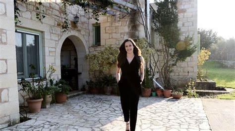 Im interview stellt sich die. Princess Charming Irina will Homosexualität "normal ...