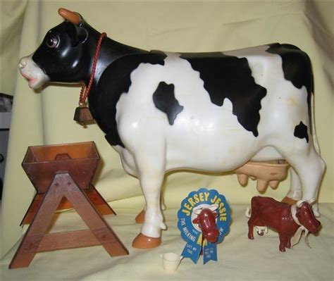 1000 Images About Cow Creamers On Pinterest Cow Pottery And