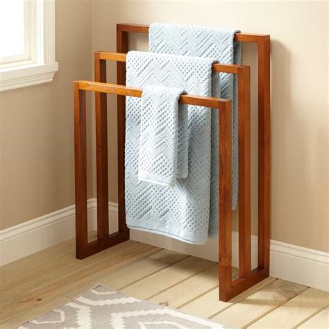 Useful Towel Rack For Your Bathroom In 2020 Towel Rack Bathroom