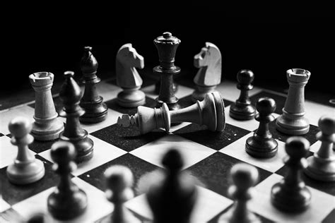 Download Monochrome Black And White Man Made Chess 4k Ultra Hd Wallpaper