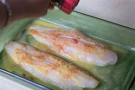 Serve alone or with healthy marinated tomatoes and easy spaghetti for dinner. How to Bake Swai Fish in the Oven | Livestrong.com