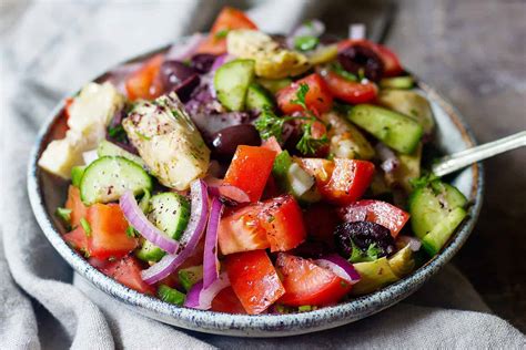 The Best Mediterranean Salad Recipe • Unicorns in the Kitchen