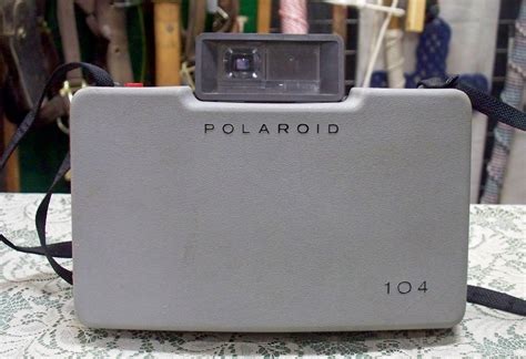 Polaroid Automatic 104 Land Camera Untested With Manual And Cold Clip