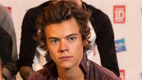Harry Styles Teen Choice Awards Twerking Causes Twitter Frenzy