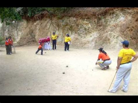 Otros juegos para niños tienen temas de vacaciones para cada mes del año. JUEGOS TRADICIONALES DE VENEZUELA - YouTube