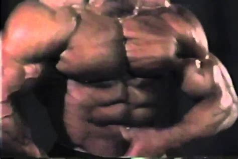 Gary Strydom Pecs Flex And Pose Bodybuilding Youtube