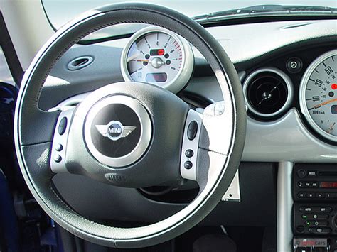 2003 Mini Cooper Hardtop 2 Door Coupe Steering Wheel