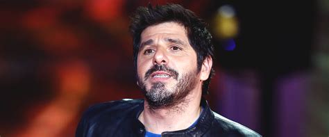 Yves rénier is the philanthropist and humanitarian who is deeply concerned about the state of the world, for which he has great compassion and idealism. Yves Renier, papa fier : découvrez ses 5 enfants