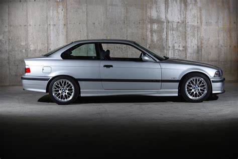 Bmw shows its commitment to that sentiment by continuing to provide a manual transmission, at least on the regular model. 1999 BMW M3 Stock # 256C for sale near Valley Stream, NY | NY BMW Dealer