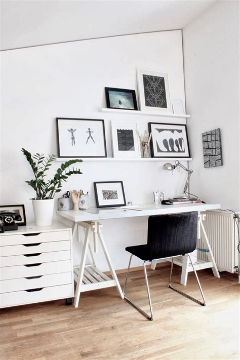 24 Lovely Black And White Office Decor Findzhome