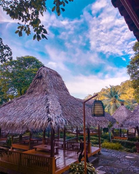 Sebuah kabupaten yang memiliki segudang bahkan semilyar panorama dan pesona alam yang sangat menakjubkan bagi. Kampung Budaya Loji Karawang : Paket Wisata Karawang Harga ...