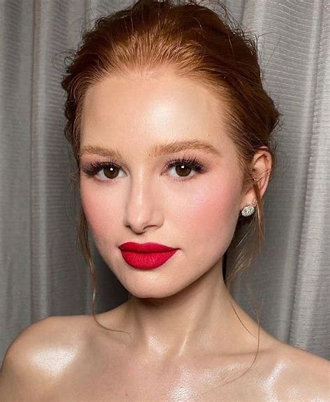 The Sexiest Celebrity Makeup Looks To Recreate This Summer Celebrity Makeup Red Lips Makeup