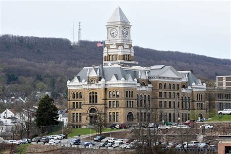 In Split Vote Schuylkill County Commissioners Approve Public Comment