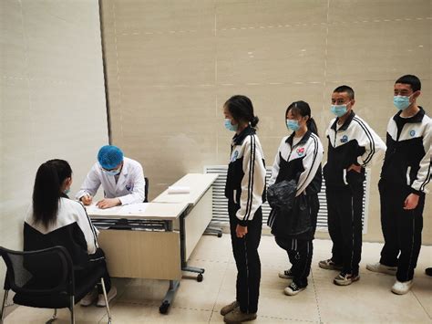 高考网提供全国各省高考考试时间、高考考试时间安排、高考各科考试时间汇总等最新信息。 招生规定 高考改革 高考改革音频解读 高考报名 高考体检 照顾政策 志愿填报 考试时间 成绩查询 录取查询 分数线查询 高考手册 高考常见问题. 青河县:2020年高考体检圆满完成