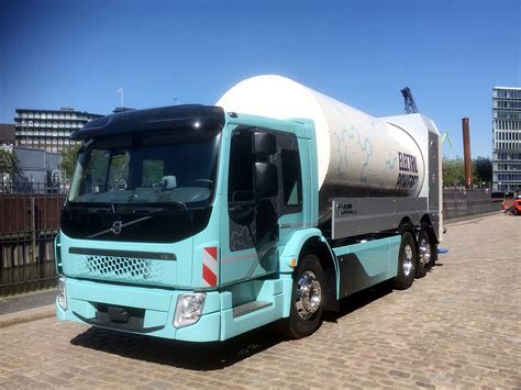 Volvo Trucks представила второй электрический грузовик Volvo Fe