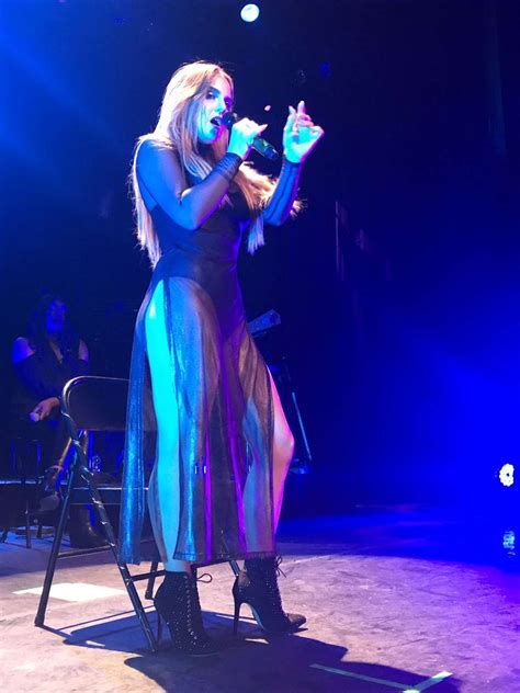 Joanna Jojo Levesque Performs At Mad Love Tour 04 Gotceleb