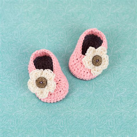 Little Daisy Crochet Baby Booties Free Pattern Croby Patterns
