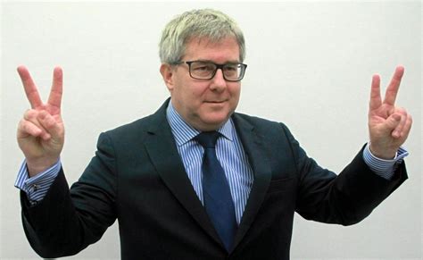 Jun 12, 2021 · ryszard czarnecki z pis skrytykował szefa msz niemiec szef msz niemiec, heiko maas stwierdził, że w unii europejskiej musi zniknąć prawo weta, które przysługuje każdemu z państw. Czarnecki o państwowych posadach dla swojej rodziny: To ...