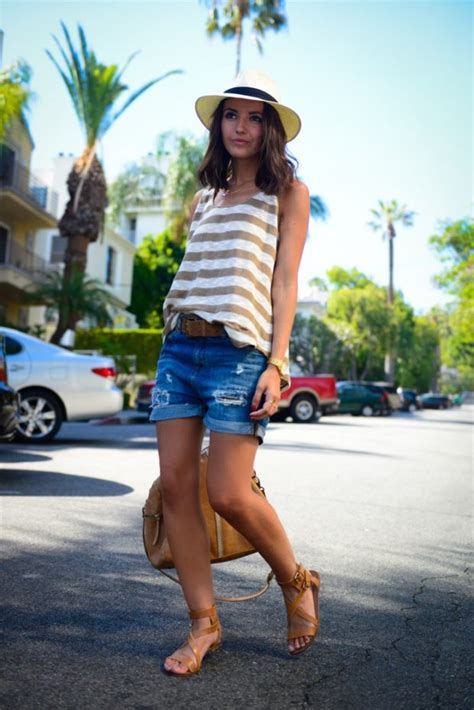 17 Cool And Casual Denim Shorts Outfit Ideas For Hot