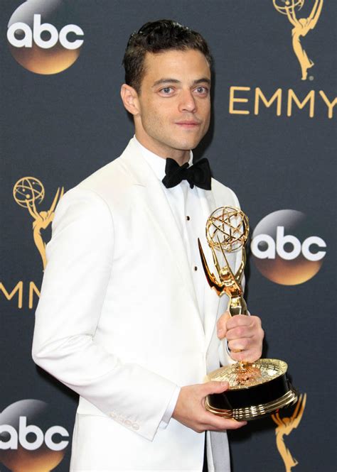 Rami Malek Wins First Emmy For Mr Robot At The 2016 Emmy Awardslainey