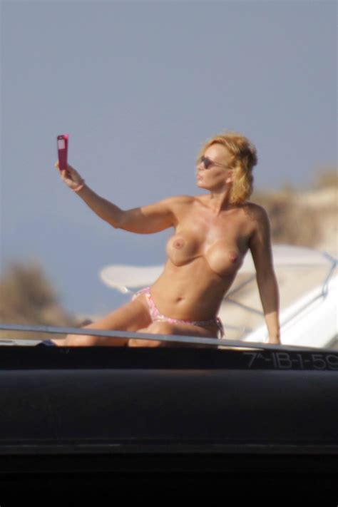 Marlene Mourreau Topless Photos Nude Celebs