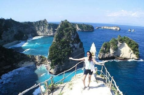 Bali tentu terlalu luas jika anda ingin menjelajahinya dalam satu waktu. 12 Tempat Wisata di Nusa Penida Bali Yang Menakjubkan ...