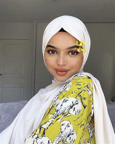 𝐼𝓉𝓈 𝒶𝓂𝒾𝓇𝒶𝒸 𝒾𝓃 𝐼𝓃𝓈𝓉𝒶𝑔𝓇𝒶𝓂 Selfie Poses Instagram Hijabi Girl Hijab Tutorial Amira Hijab